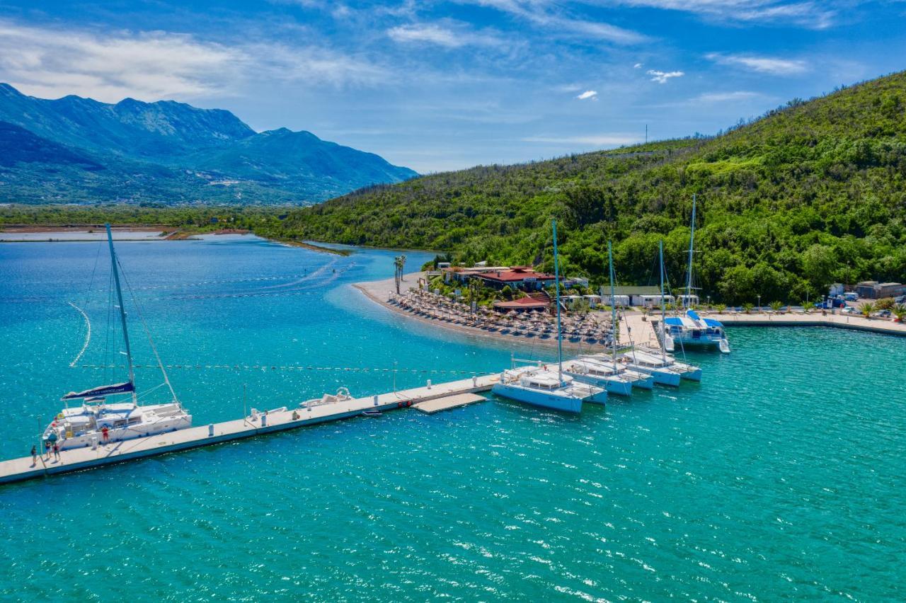 Aquata Apartments Tivat Exterior foto